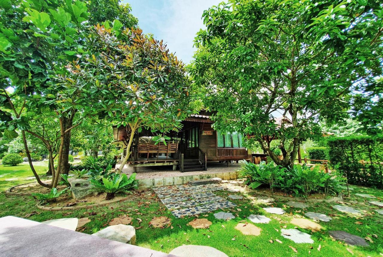 Ban Suansin Hotel Phang Nga Luaran gambar